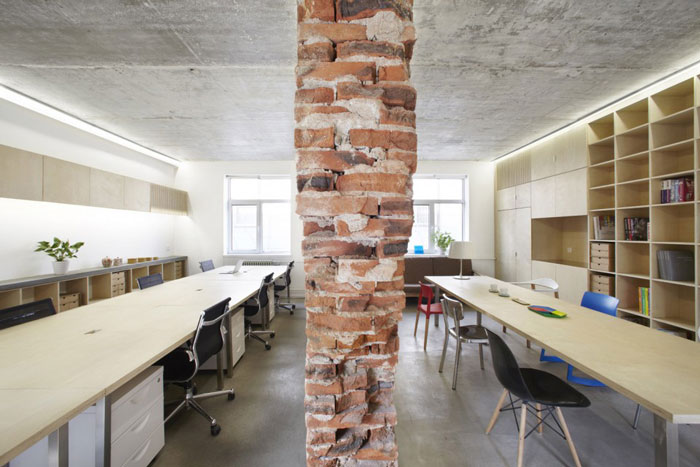 老舊紅磚辦公室辦公區(qū)域翻新改造實例效果圖