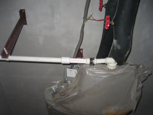 中央空調(diào)排水管效果圖