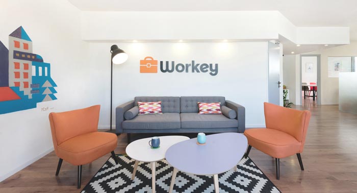 初創(chuàng)公司辦公室前臺裝修設計案例效果圖