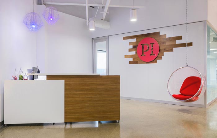 B2B公司辦公室前臺(tái)裝修設(shè)計(jì)案例效果圖