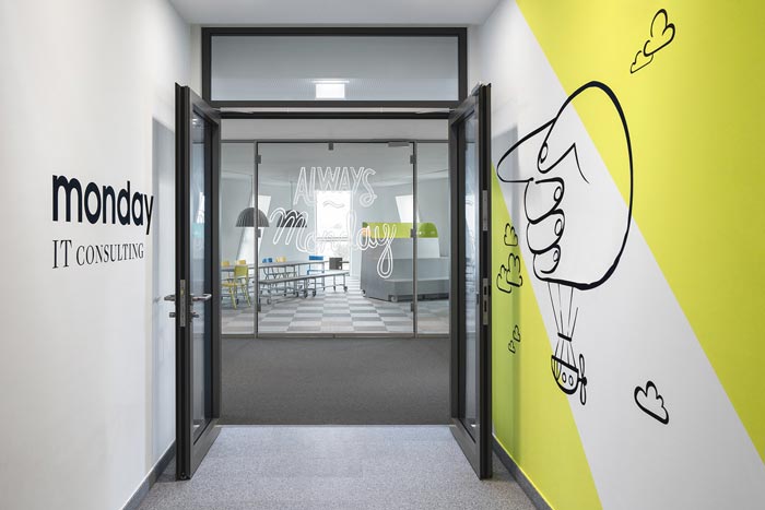 IT咨詢公司辦公室進(jìn)門區(qū)域裝修設(shè)計案例效果圖