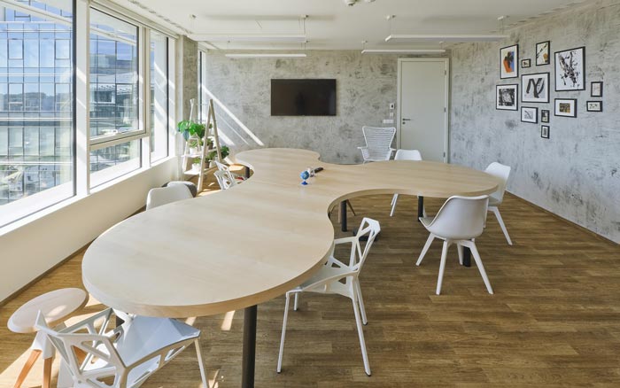 網(wǎng)絡(luò)運(yùn)營(yíng)商辦公室辦公區(qū)域裝修設(shè)計(jì)案例效果圖