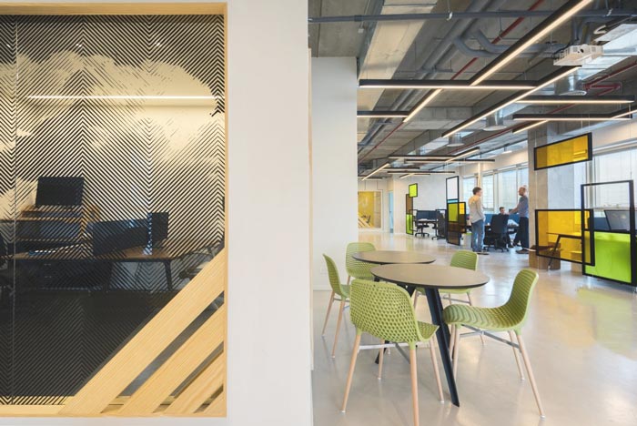 網(wǎng)絡(luò)安全服務(wù)公司辦公室動(dòng)線裝修設(shè)計(jì)案例效果圖