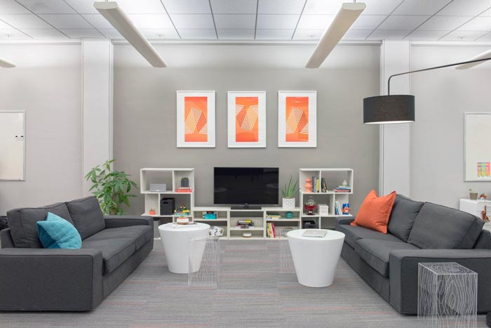 用戶體驗設(shè)計公司辦公室休息區(qū)域裝修設(shè)計案例效果圖