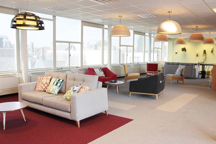 創(chuàng)新人性化辦公室休息區(qū)域裝修設(shè)計(jì)案例效果圖