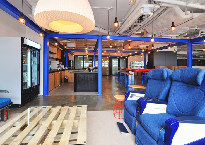 1900平方大型辦公室茶水間裝修設(shè)計(jì)案例效果圖