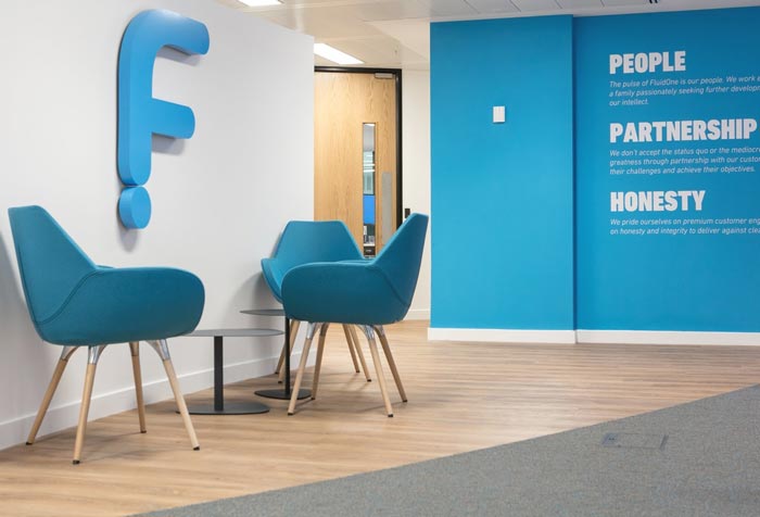 解決方案提供商辦公室前臺(tái)裝修設(shè)計(jì)案例效果圖