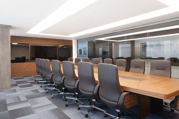 600平方開放式辦公室會議室裝修設(shè)計實景圖