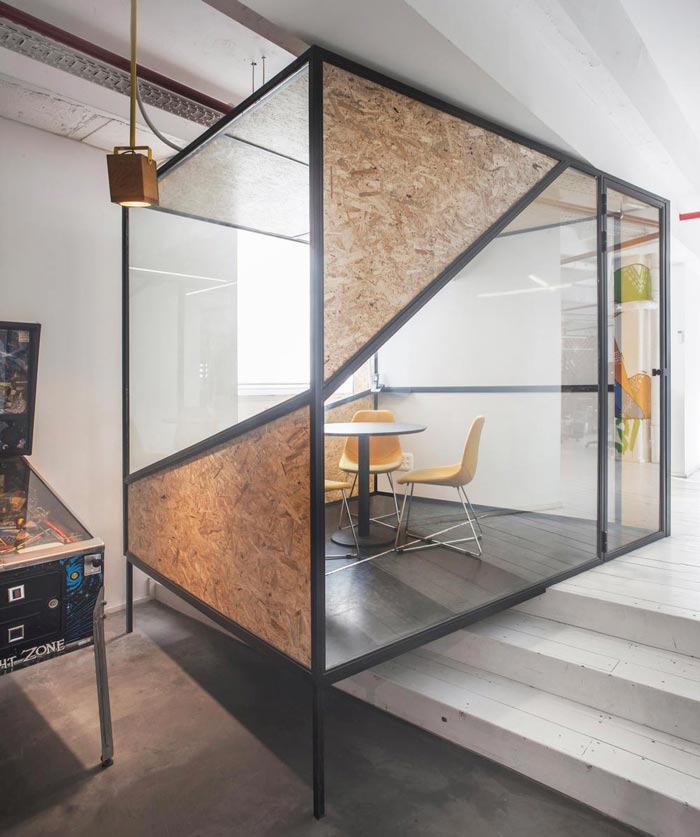 260平方游戲辦公室交流區(qū)域裝修設(shè)計(jì)實(shí)景圖