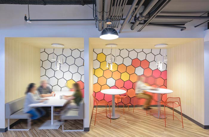 生物技術(shù)服務(wù)公司辦公室交流區(qū)域裝修設(shè)計案例效果圖