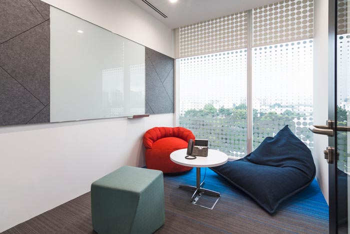 醫(yī)療保健機構(gòu)辦公室交流區(qū)域裝修設(shè)計案例效果圖