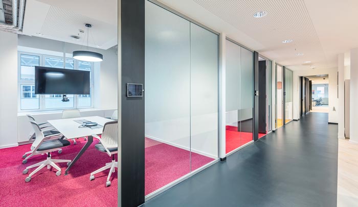 軟件開發(fā)公司辦公室會議室裝修設計案例效果圖