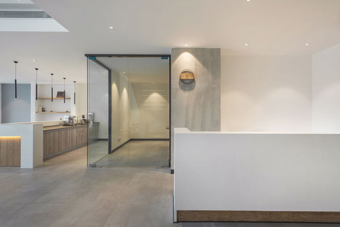 300平方loft風(fēng)格辦公室裝修設(shè)計案例