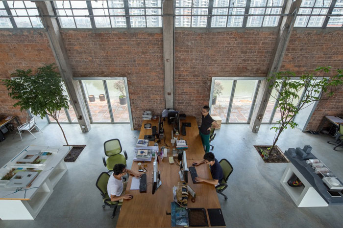 廠房LOFT風(fēng)格辦公室辦公桌裝修設(shè)計(jì)案例效果圖