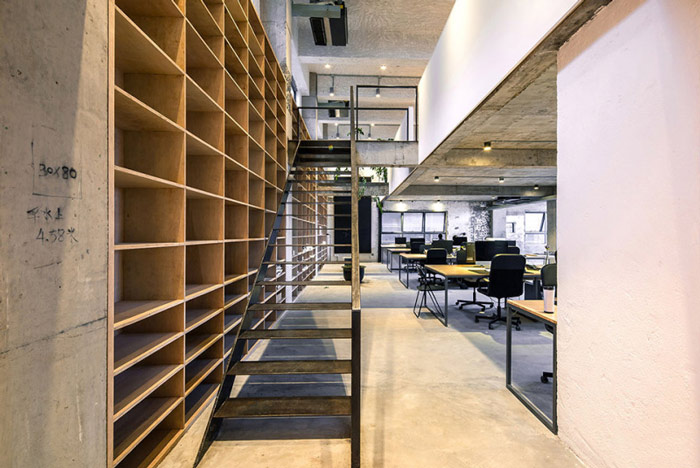 loft風格辦公室樓梯區(qū)裝修設計案例效果圖