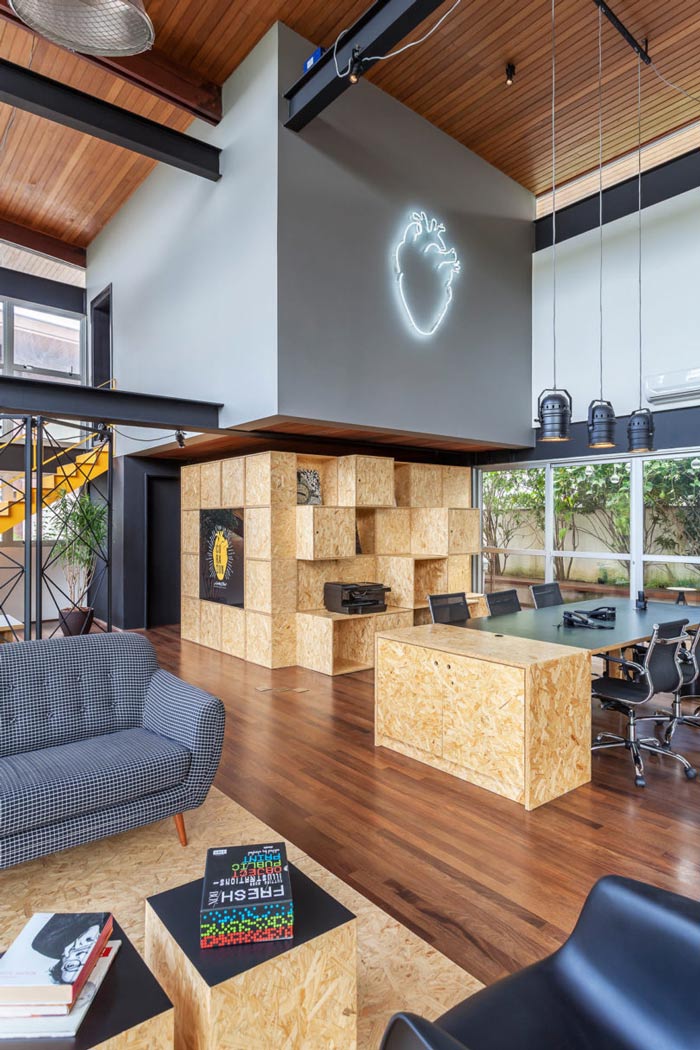 loft風(fēng)格電影公司辦公室魔方裝修設(shè)計(jì)案例效果圖