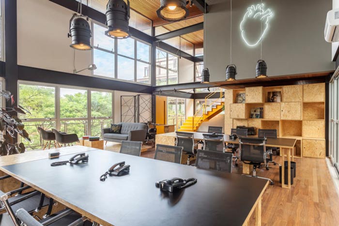loft風(fēng)格電影公司辦公室裝修設(shè)計(jì)案例效果圖