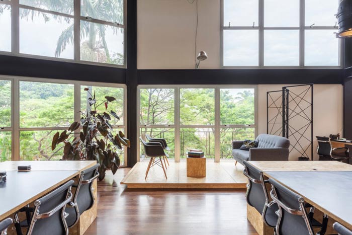 loft風(fēng)格電影公司辦公室裝修設(shè)計(jì)案例