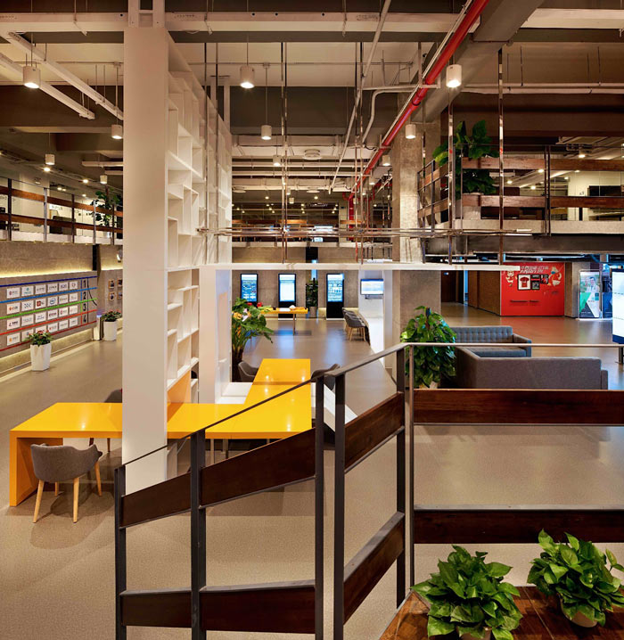 創(chuàng)客孵化中心辦公樓一樓俯視裝修設計效果圖