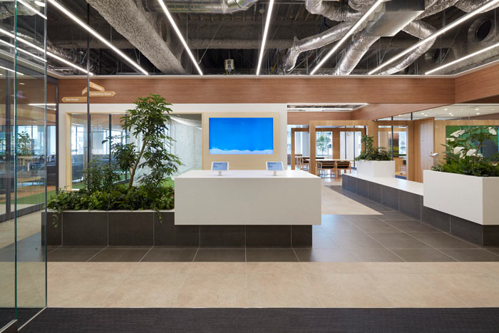 國際貿(mào)易公司辦公室前臺裝修設(shè)計效果圖