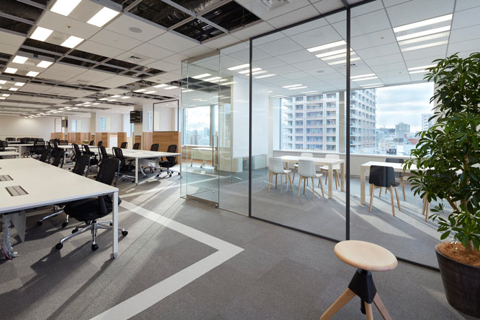 國際貿(mào)易公司辦公室洽談室裝修設(shè)計效果圖