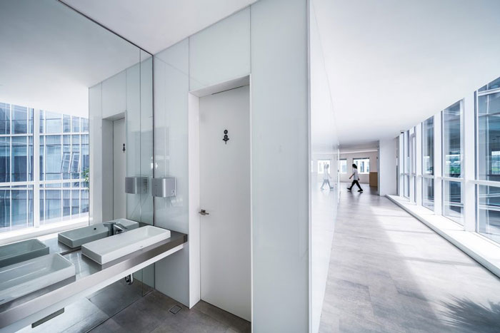 集團(tuán)總部辦公樓設(shè)計(jì)效果圖