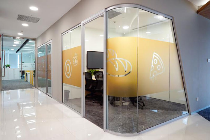 貿(mào)易公司辦公室洽談室裝修設計效果圖