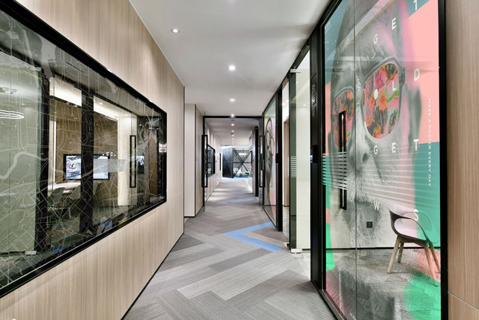 聯(lián)合辦公空間走廊裝修設(shè)計效果圖