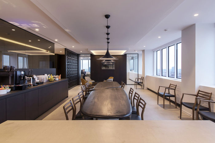 P2P金融公司辦公室茶水間裝修設(shè)計(jì)效果圖