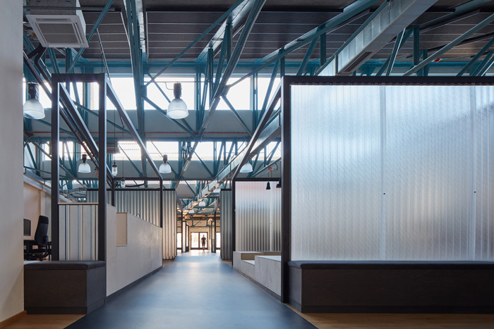 電子商務(wù)辦公室過(guò)道裝修效果圖