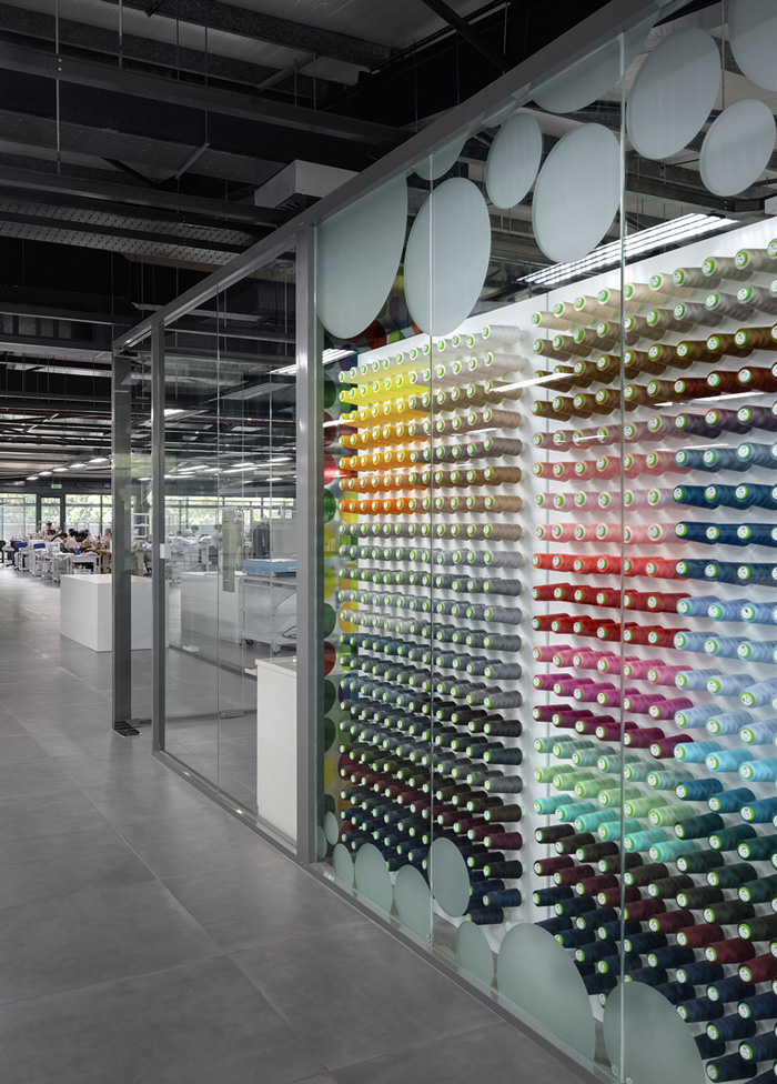 廠房辦公室色彩實(shí)驗(yàn)室裝修設(shè)計(jì)效果圖