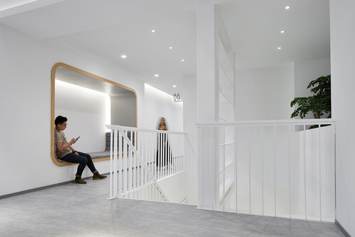 辦公大樓走廊休息區(qū)裝修設(shè)計效果圖