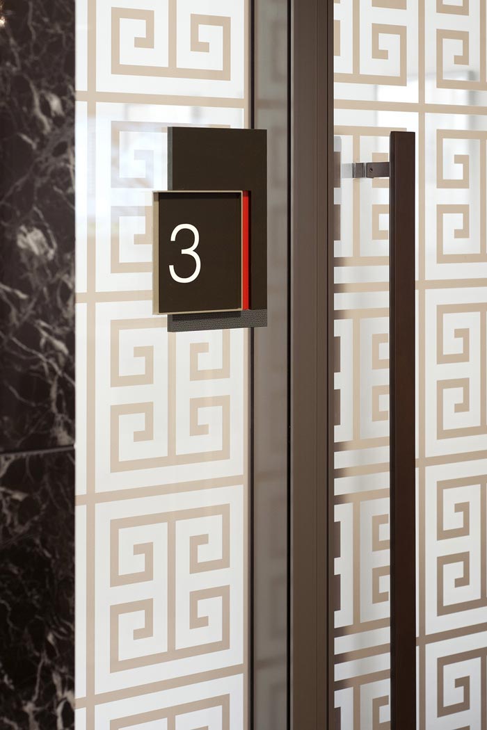 稅務師事務所辦公室隔斷門裝修設計效果圖