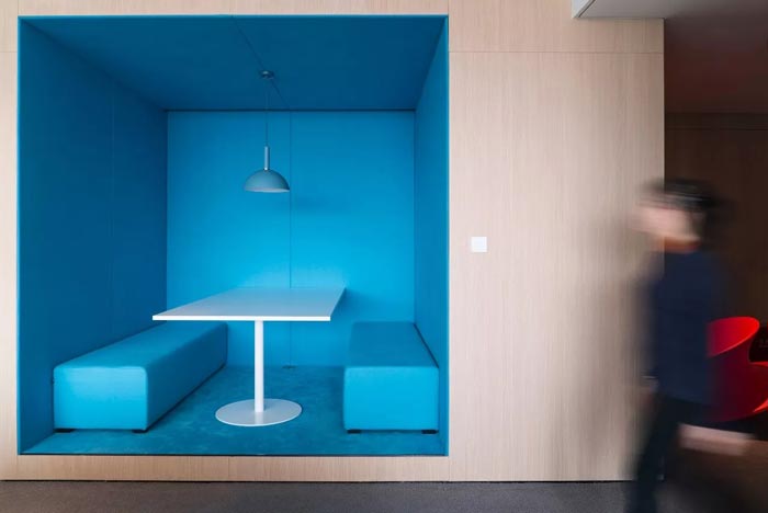 8000平方辦公室洽談區(qū)設(shè)計(jì)方案