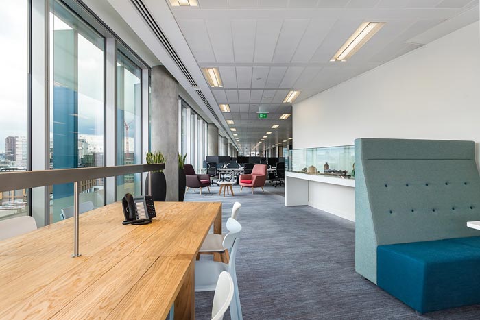 投資集團(tuán)辦公室辦公區(qū)裝修設(shè)計(jì)效果圖