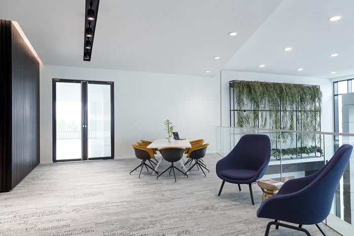 夾層樓辦公室交流區(qū)裝修設(shè)計(jì)效果圖