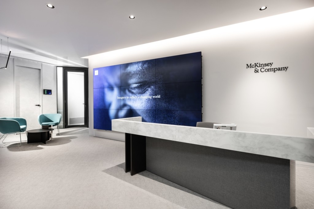 業(yè)務(wù)管理顧問辦公室設(shè)計【860平方米】